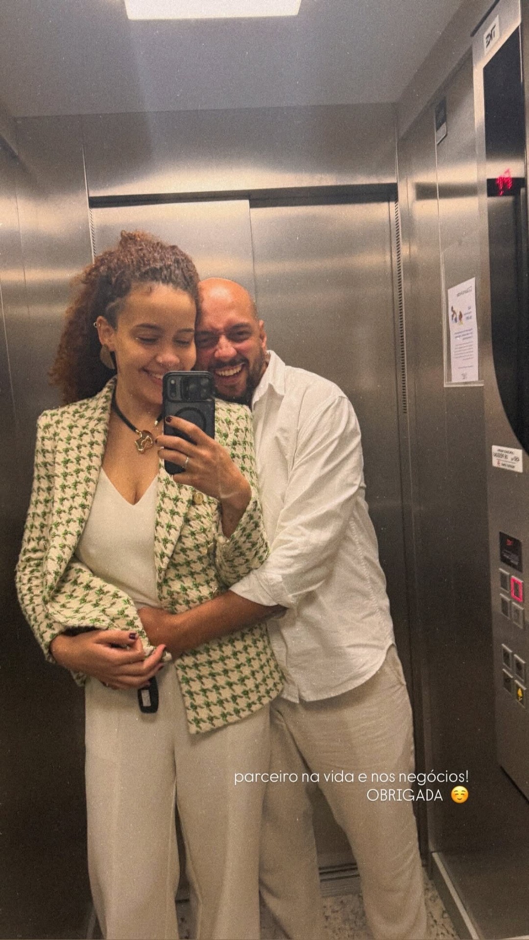 Lucas Veríssimo com sua esposa — parceira na vida e nos negócios